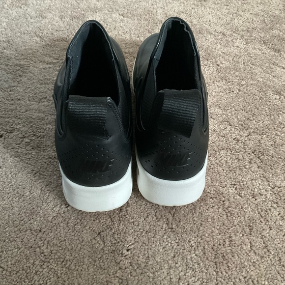 Nike AIR MAX Thea Mid Black Sail Shoes Sneakers Womens Size 6 New - Picture 3 of 5